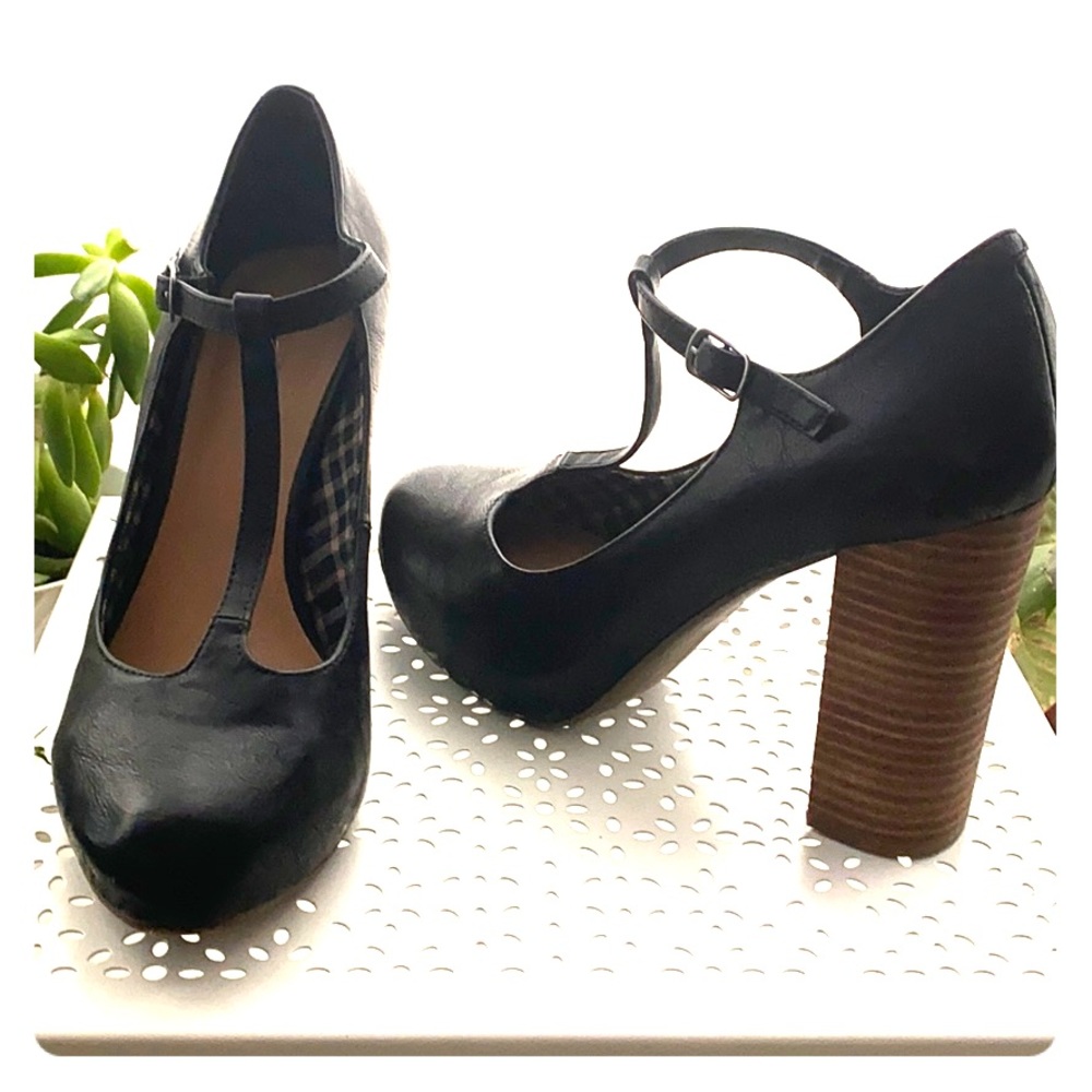 Super fun Mary Jane platforms
